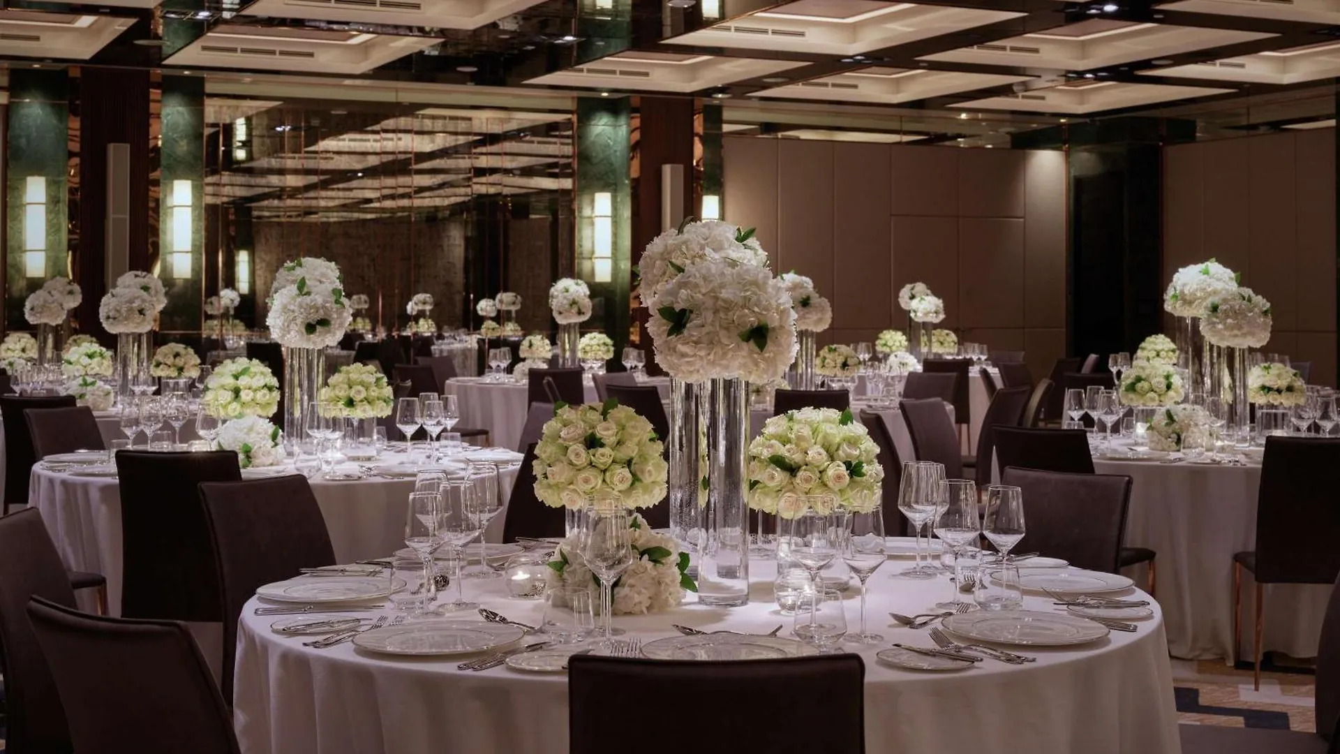 Waldorf Astoria Dubai International Financial Centre Hotel 5*,  United Arab Emirates