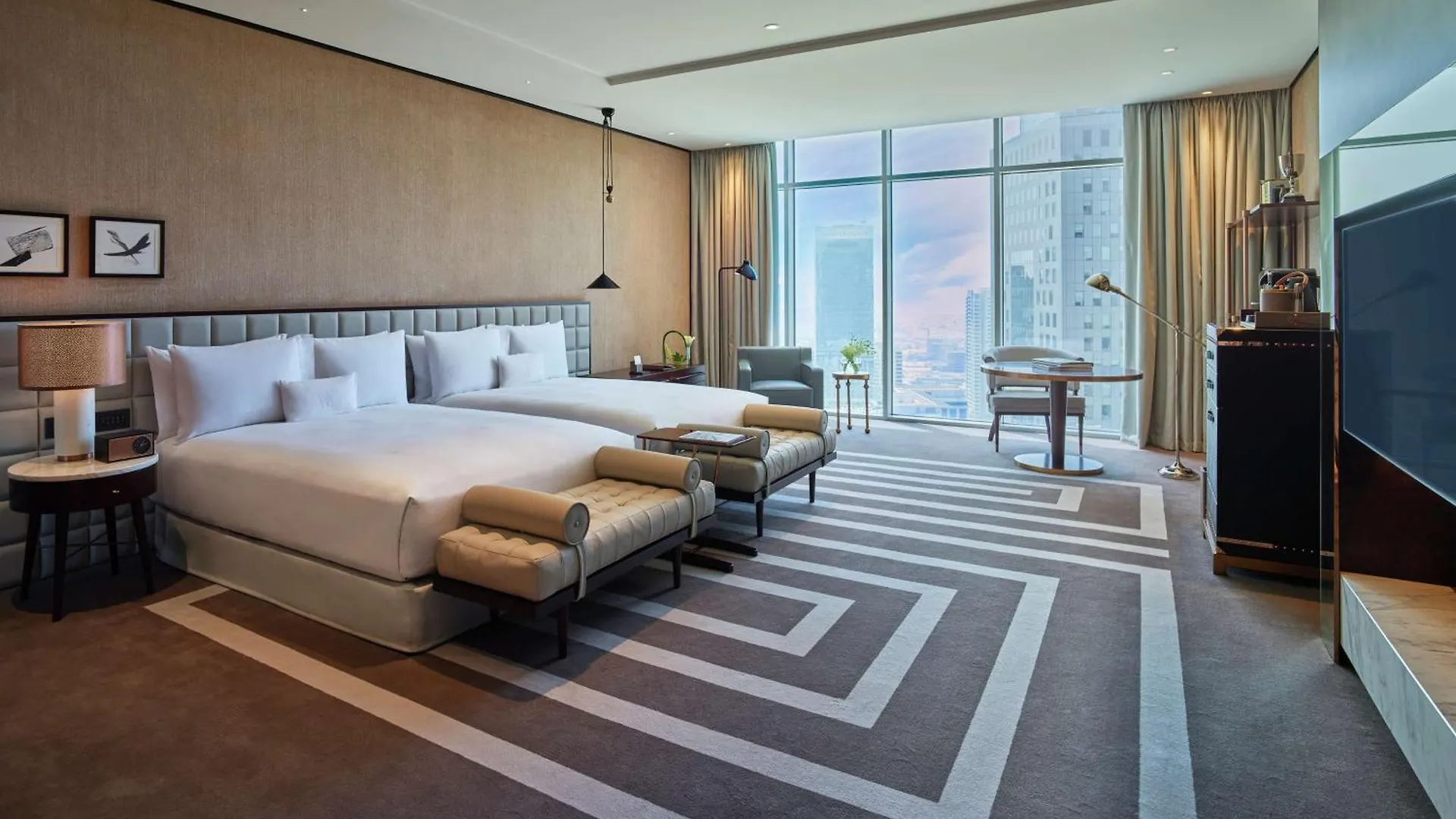 *****  Waldorf Astoria Dubai International Financial Centre Hotel United Arab Emirates