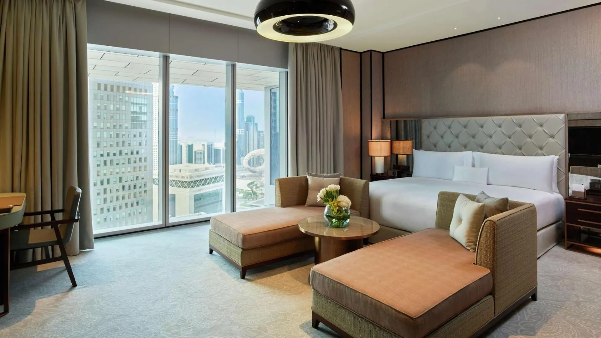מלון Waldorf Astoria Dubai International Financial Centre איחוד האמירויות הערביות